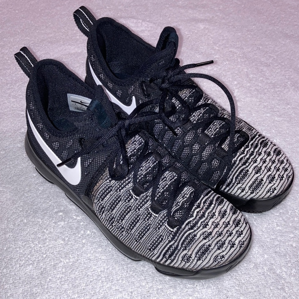 Nike zoom Kd9 Oreo black white Euc size 8